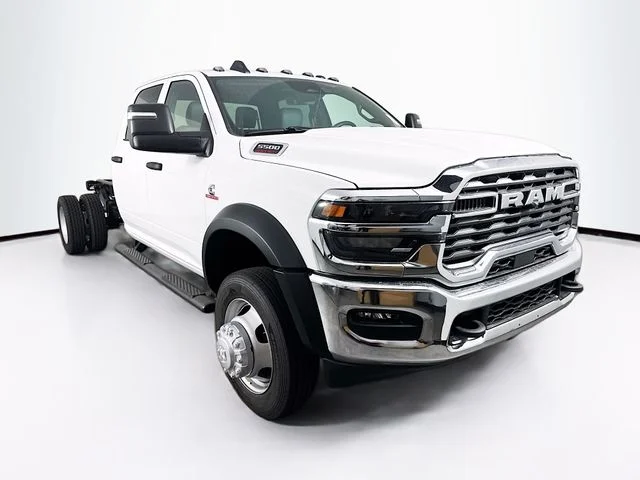 2026 RAM 5500 Big Horn 4X4 Crew Cab DRW 197" WB's photo