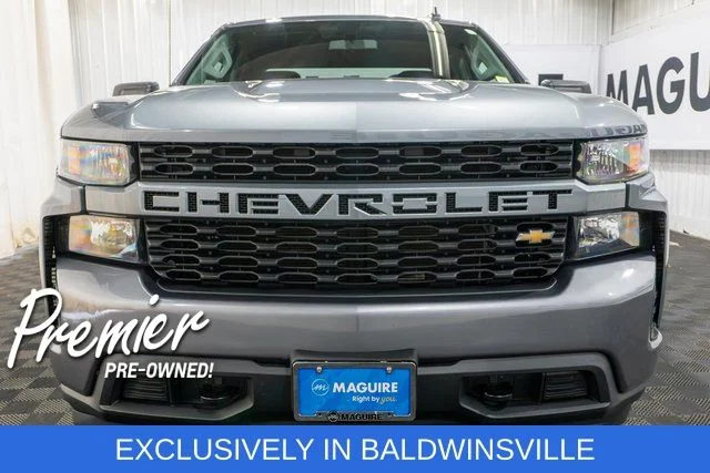 Used 2020 Gray Chevrolet Custom image 3