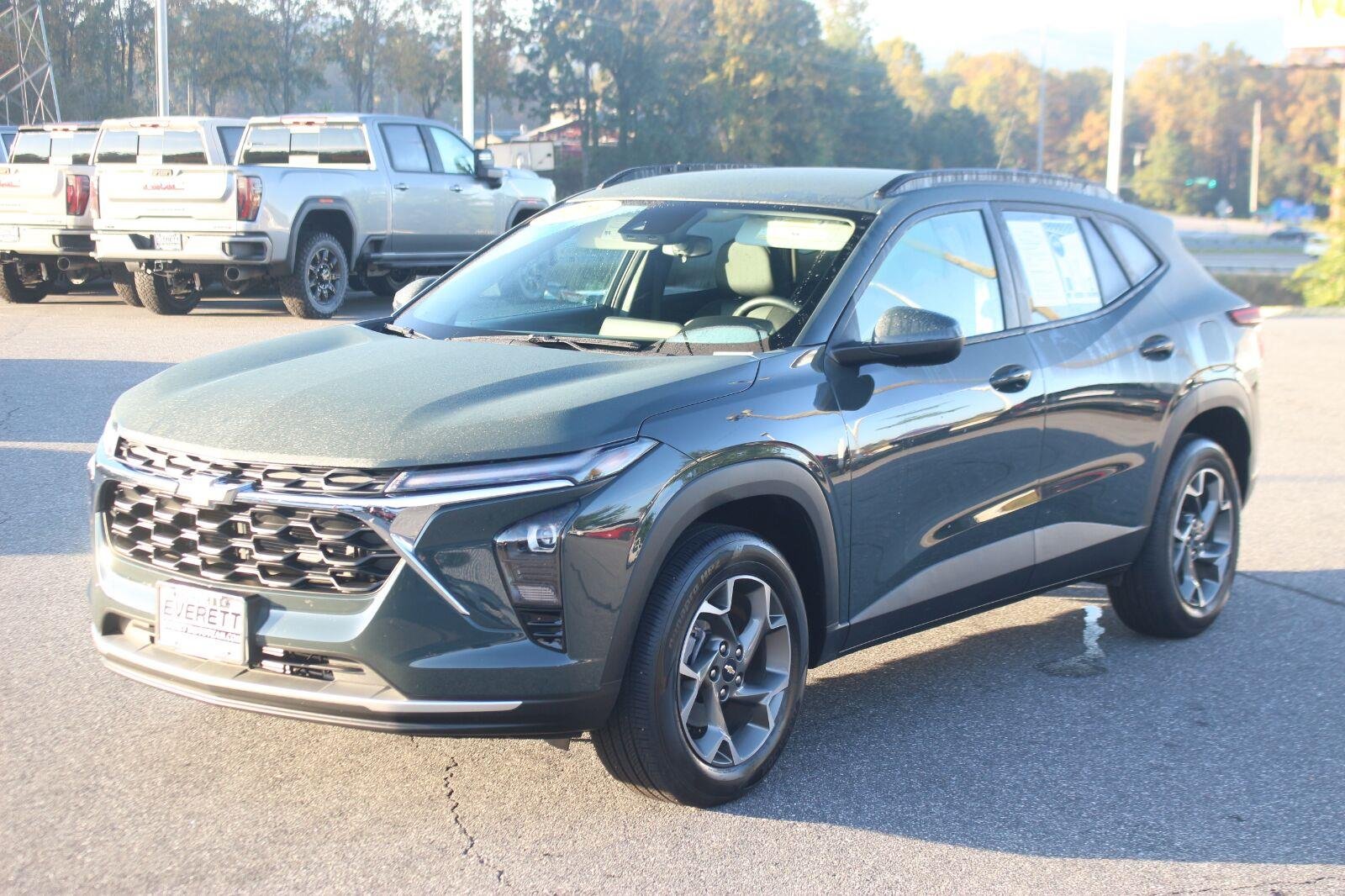 Used 2026 Cypress Gray Chevrolet LT image 3