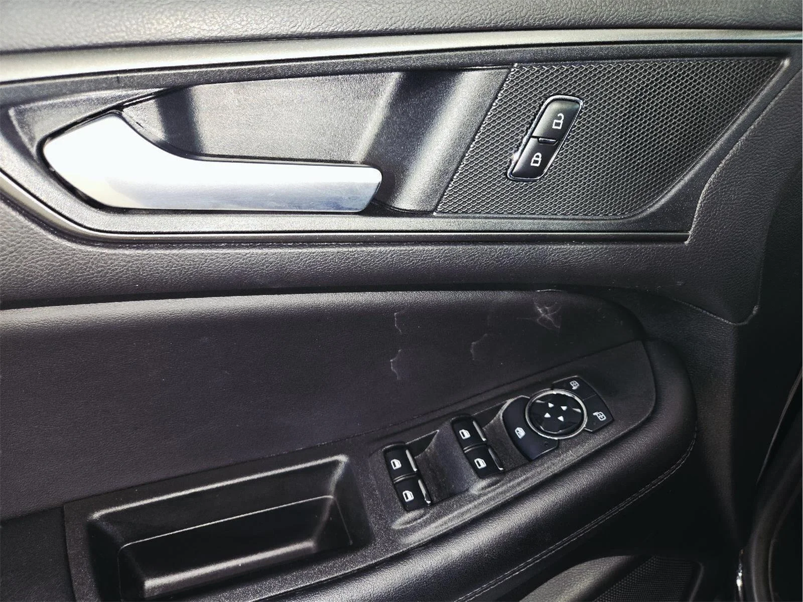 Used 2023 Agate Black Ford SE image 13