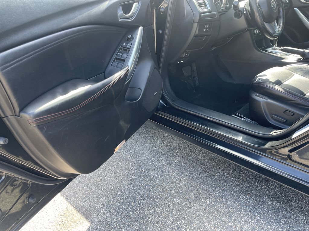 Used 2014 Black Mazda i Grand Touring image 14
