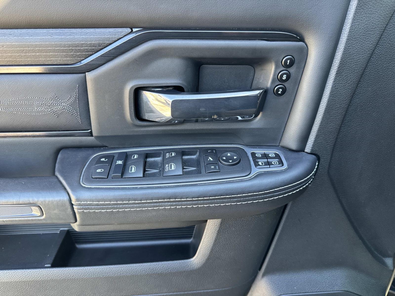 2024 RAM Ram 2500 Pickup Laramie Limited - Photo 19