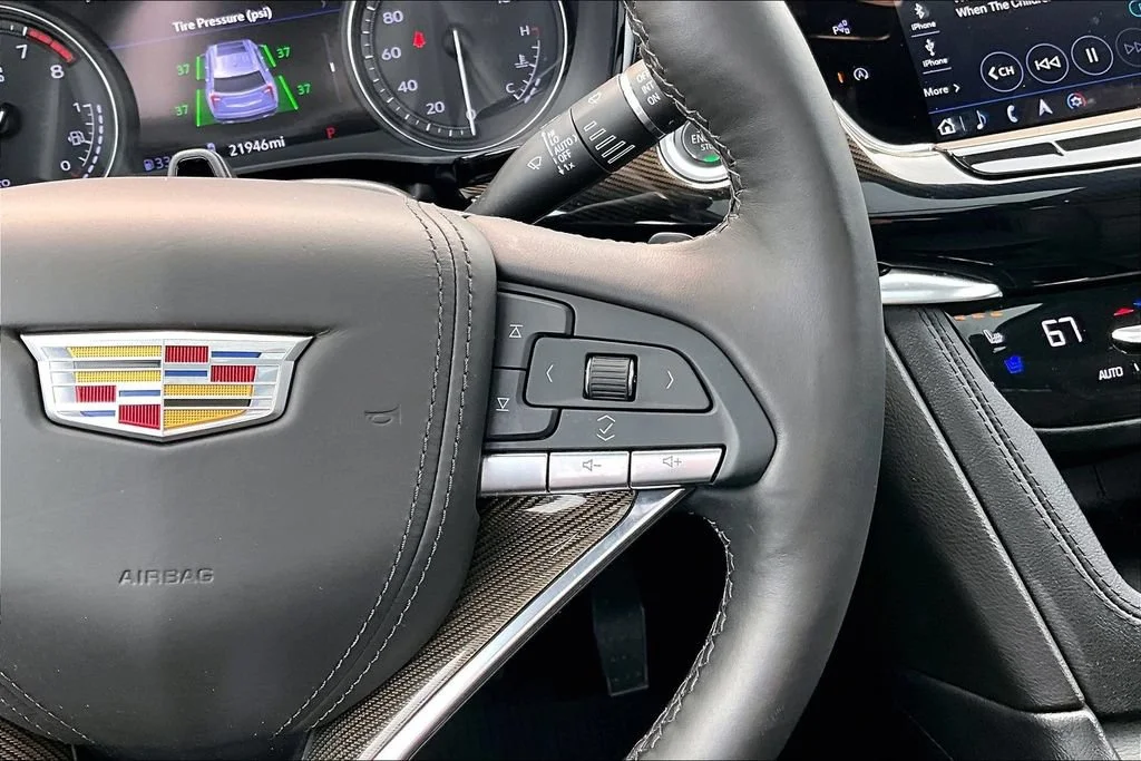 Certified Used 2025 Crystal White Tricoat Cadillac Premium Luxury image 21