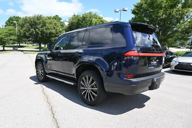 Certified Used 2024 NIGHTFALL MICA Lexus 550 Luxury image 9