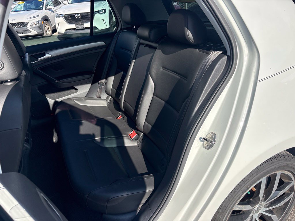 Used 2016 White Volkswagen TSI SE 4-Door image 13