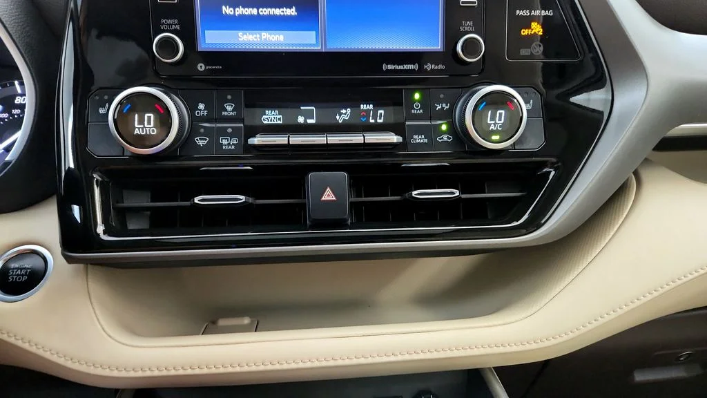 Used 2021 Black Toyota XLE image 32