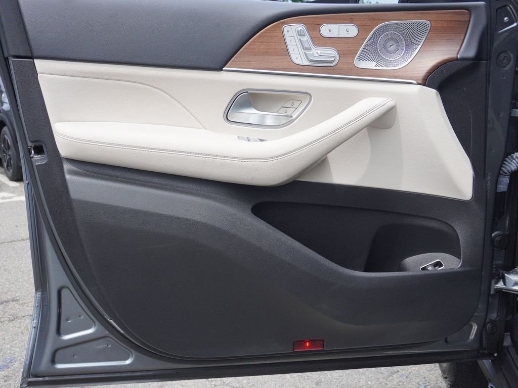 Used 2023 Gray Mercedes-Benz GLE 350 image 25