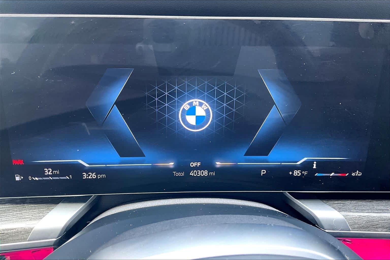 Used 2023 Black Sapphire Metallic BMW 740i image 26