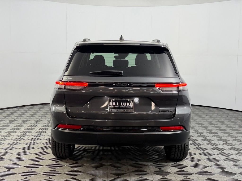 Used 2023 Gray Jeep Limited image 8