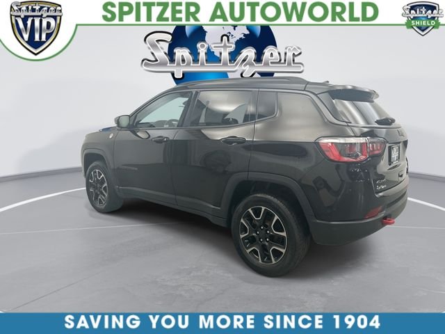 Used 2019 Black Jeep Trailhawk image 8