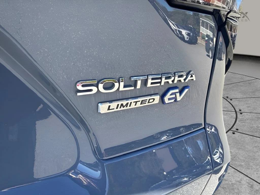 Used 2023 Gray Subaru Limited image 33