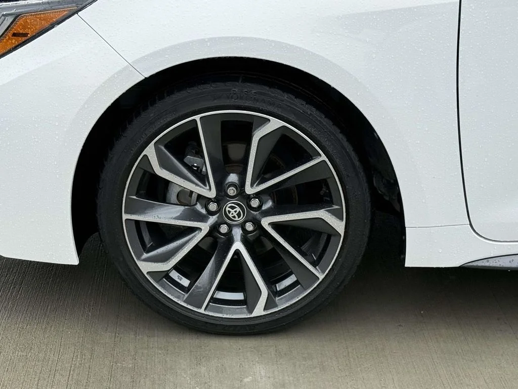 Used 2021 White Toyota SE image 12