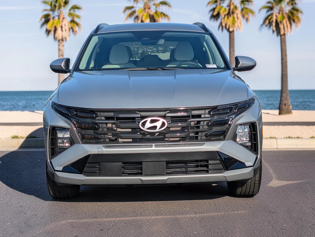 Used 2026 Silver Hyundai SEL image 4