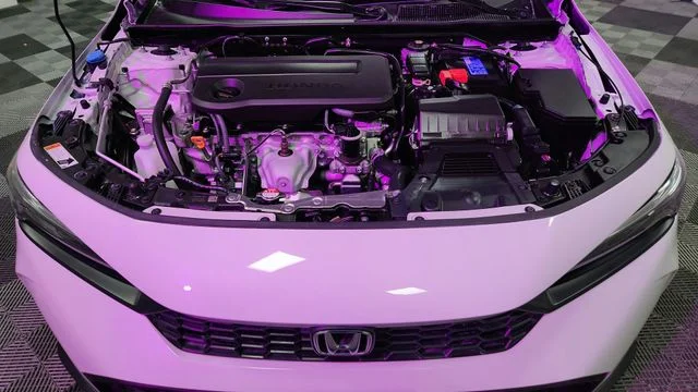 Used 2025 White Honda LX image 23
