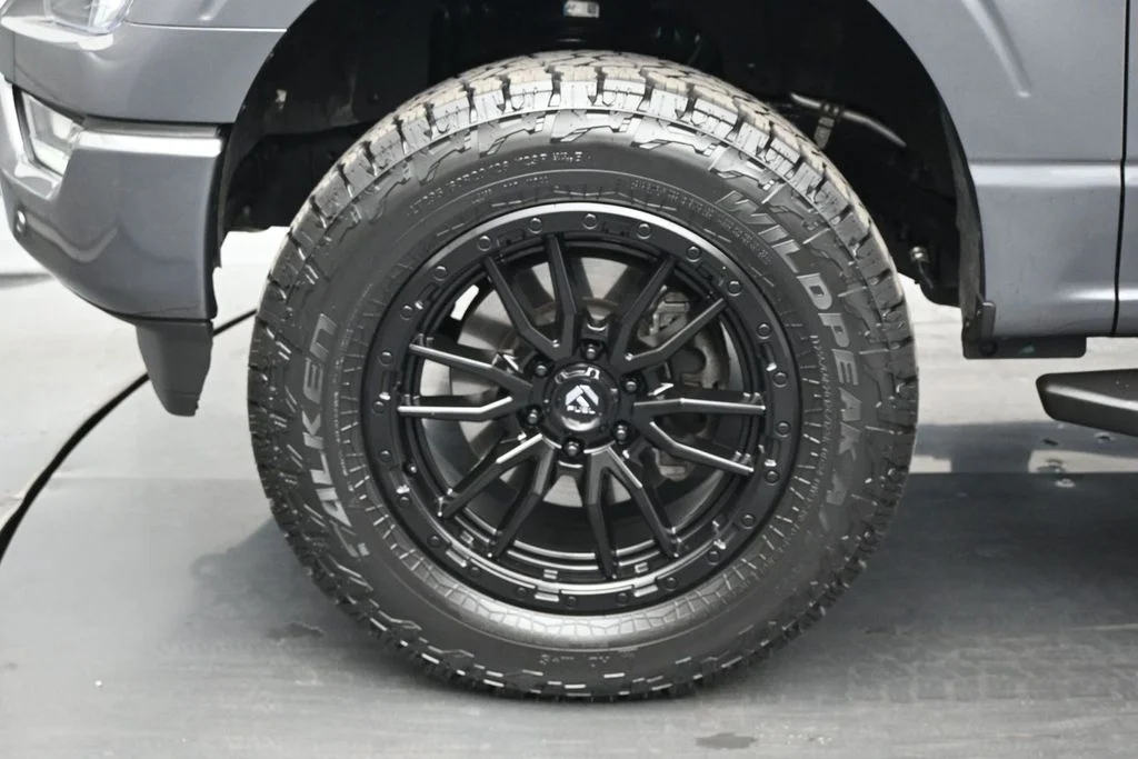 Used 2023 Gray Ford XLT image 24