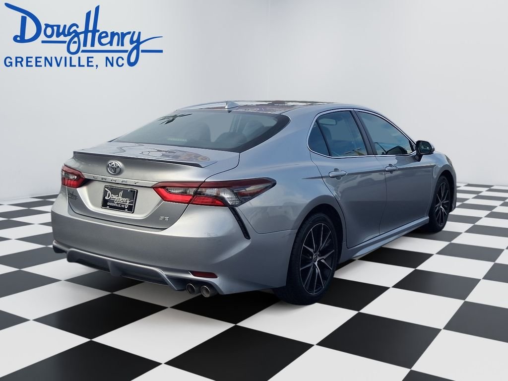Used 2023 Silver Toyota SE image 5