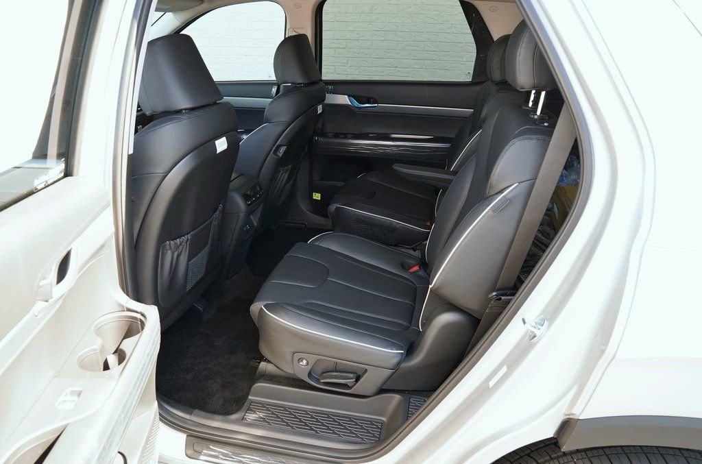 Certified Used 2025 Typhoon Silver Hyundai SEL image 23