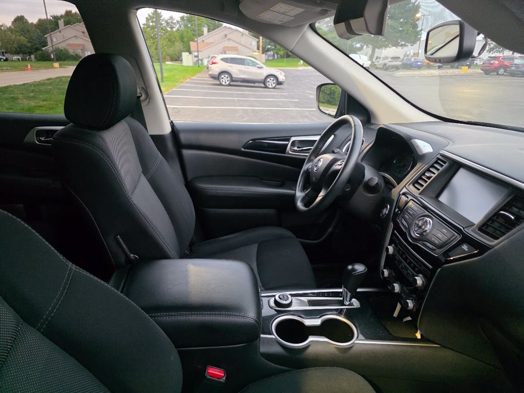 Used 2018 Magnetic Black Nissan SV image 5