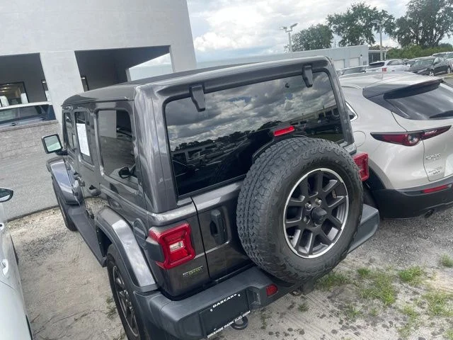 Used 2021 Gray Jeep Unlimited Sahara image 9