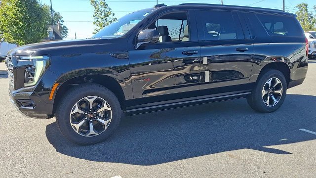 2026 GMC Yukon XL AT4 - Photo 6