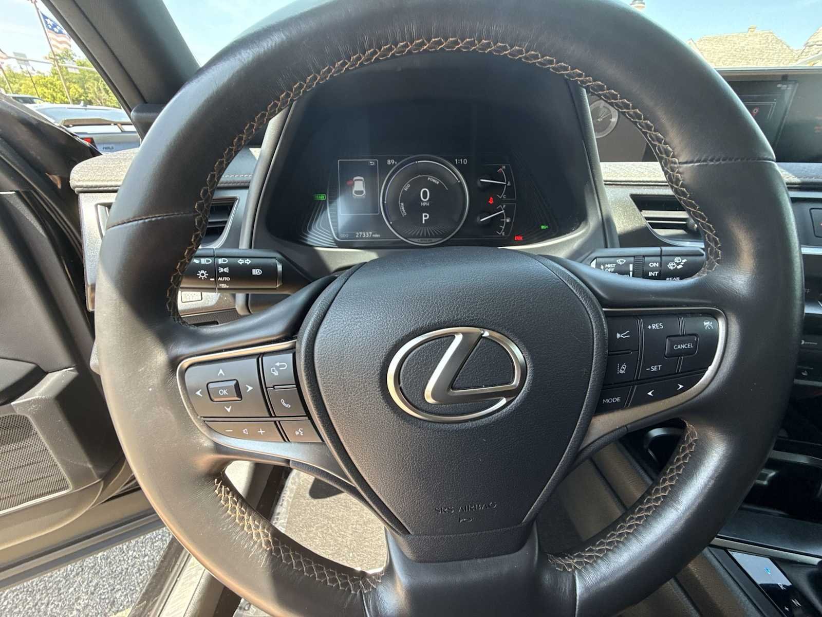 Used 2021 Black Lexus UX 250h image 11
