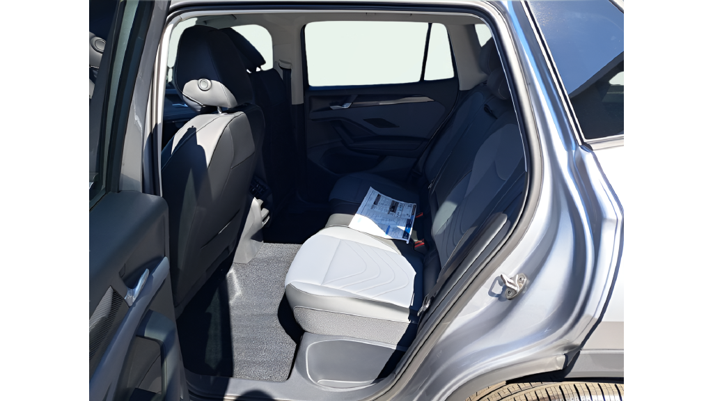 New 2025 Silver Volkswagen 2.0T SE image 11