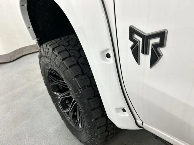 2025 Chevrolet Silverado 1500 LTZ - Photo 31