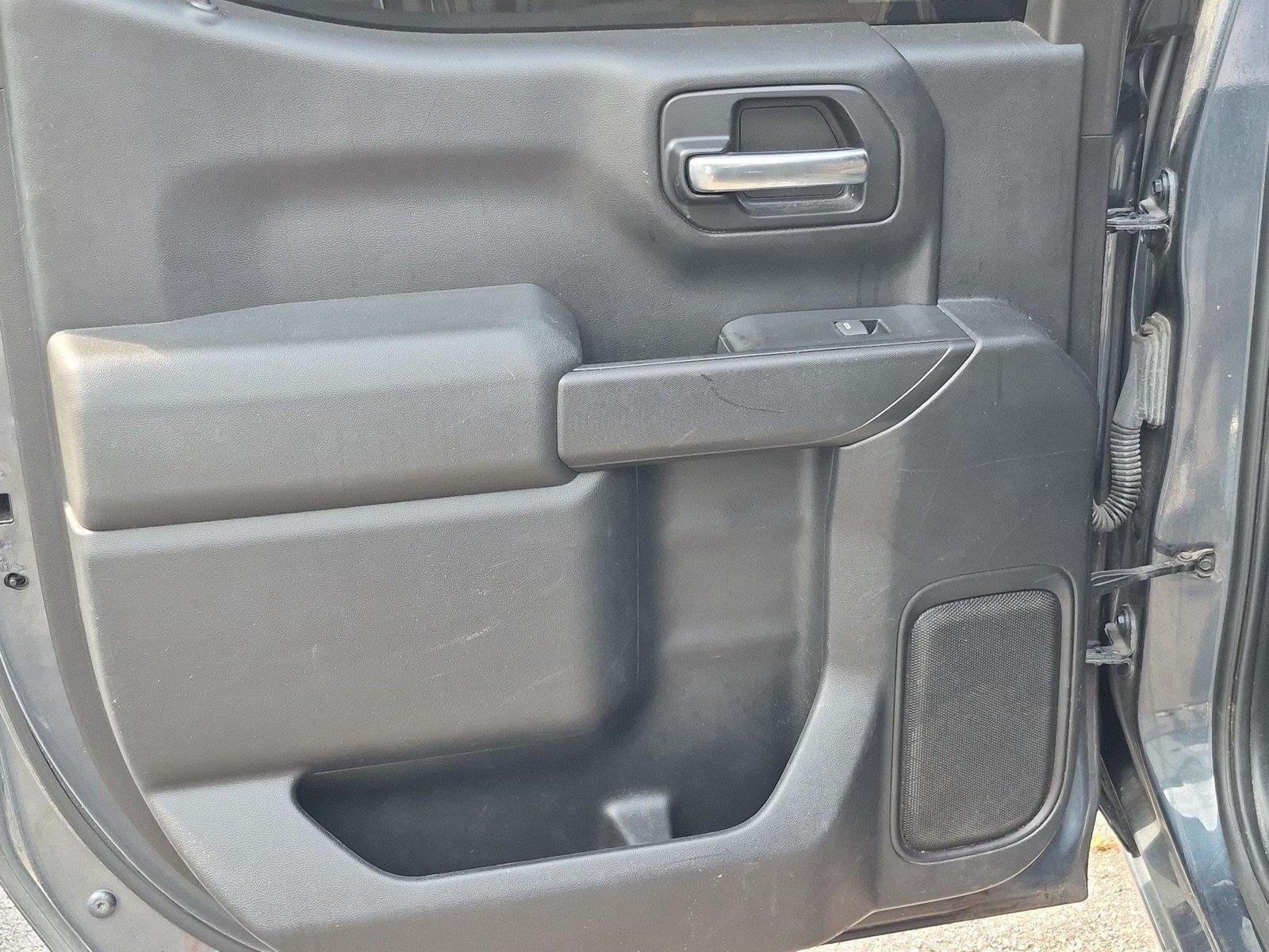 Used 2019 Shadow Gray Metallic Chevrolet LT image 28