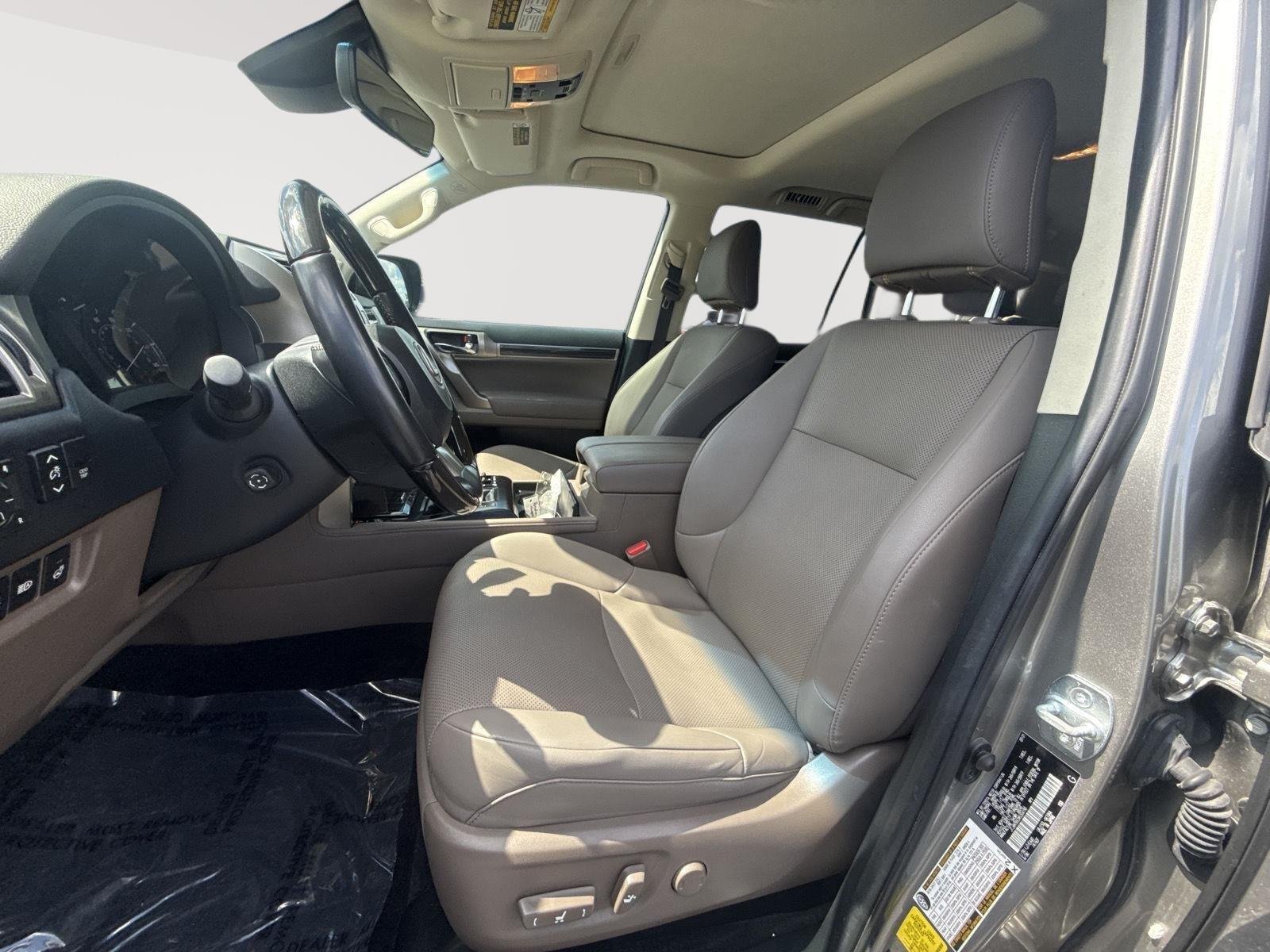 Used 2021 Atomic Silver Lexus GX 460 Premium image 18
