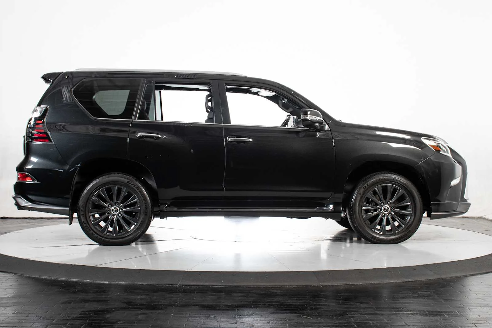 Certified Used 2023 CAVIAR Lexus Premium image 8
