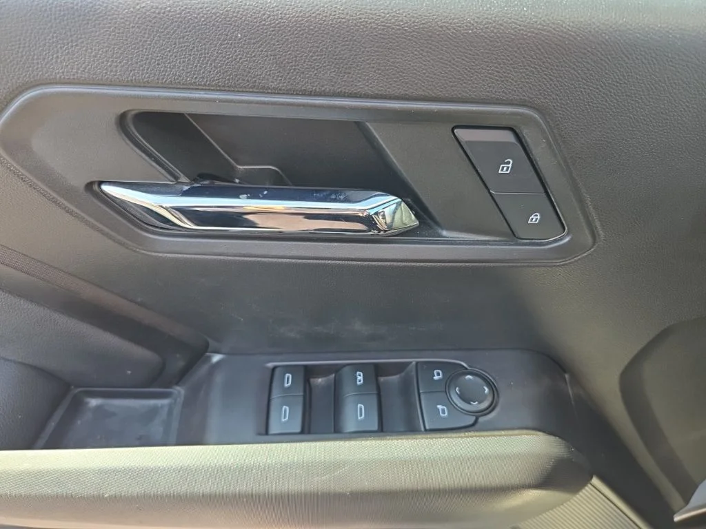 Used 2023 Gray Chevrolet LT image 31