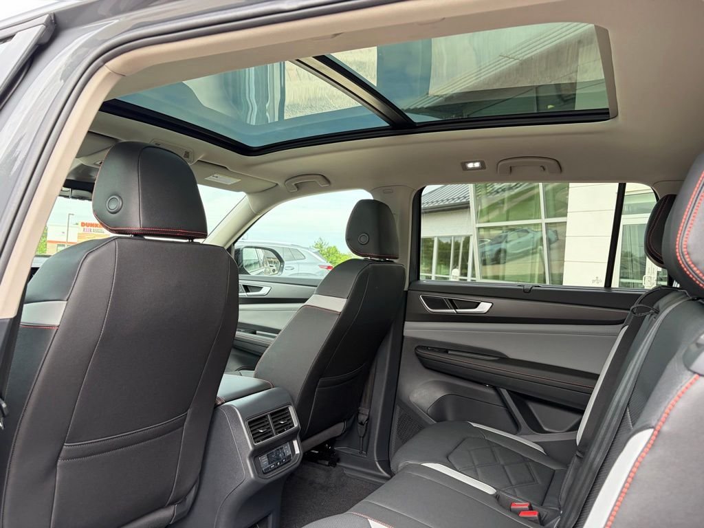 New 2026 Pure Gray Volkswagen 2.0T Peak Edition image 26