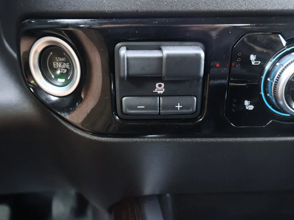 Used 2023 Dynamic Blue Metallic GMC Elevation image 44