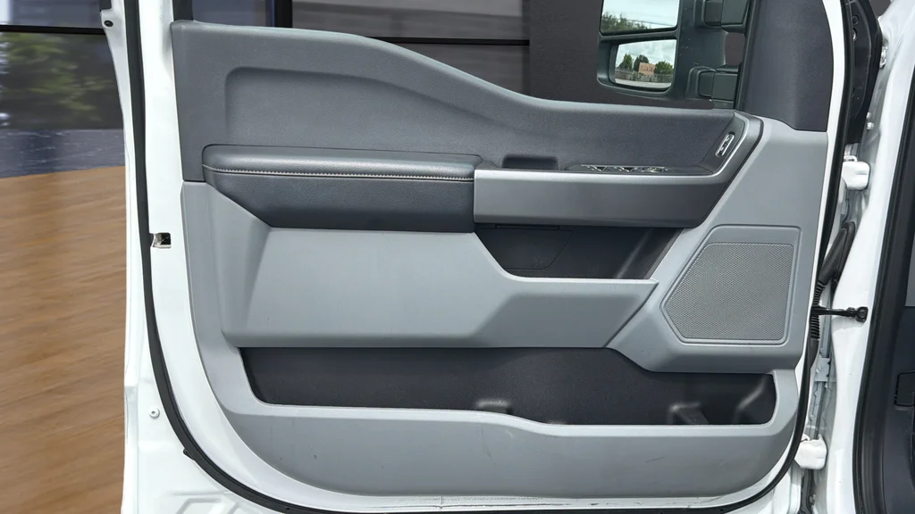 Used 2025 White Ford XLT image 21