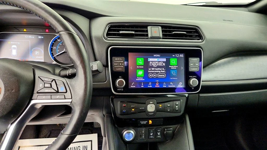 Used 2023 Brilliant Silver Metallic Nissan SV PLUS Hatchback w/ 212-Mile Range & ProPILOT Assist image 17