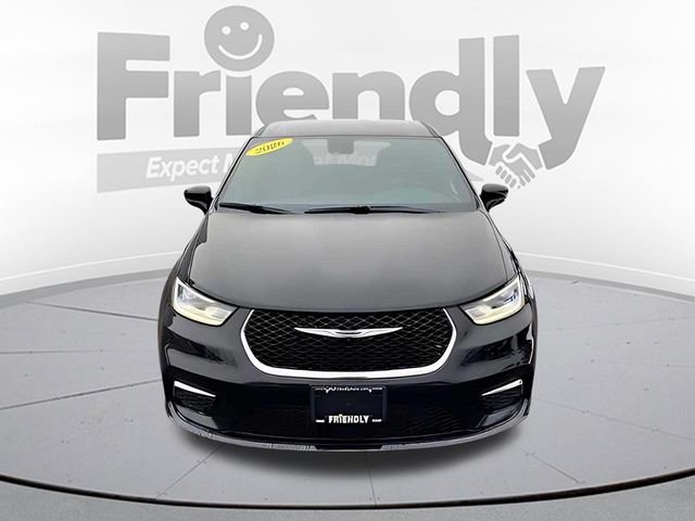 New 2026 Diamond Black Crystal Pearl-Coat Exterior Paint Chrysler Select image 2