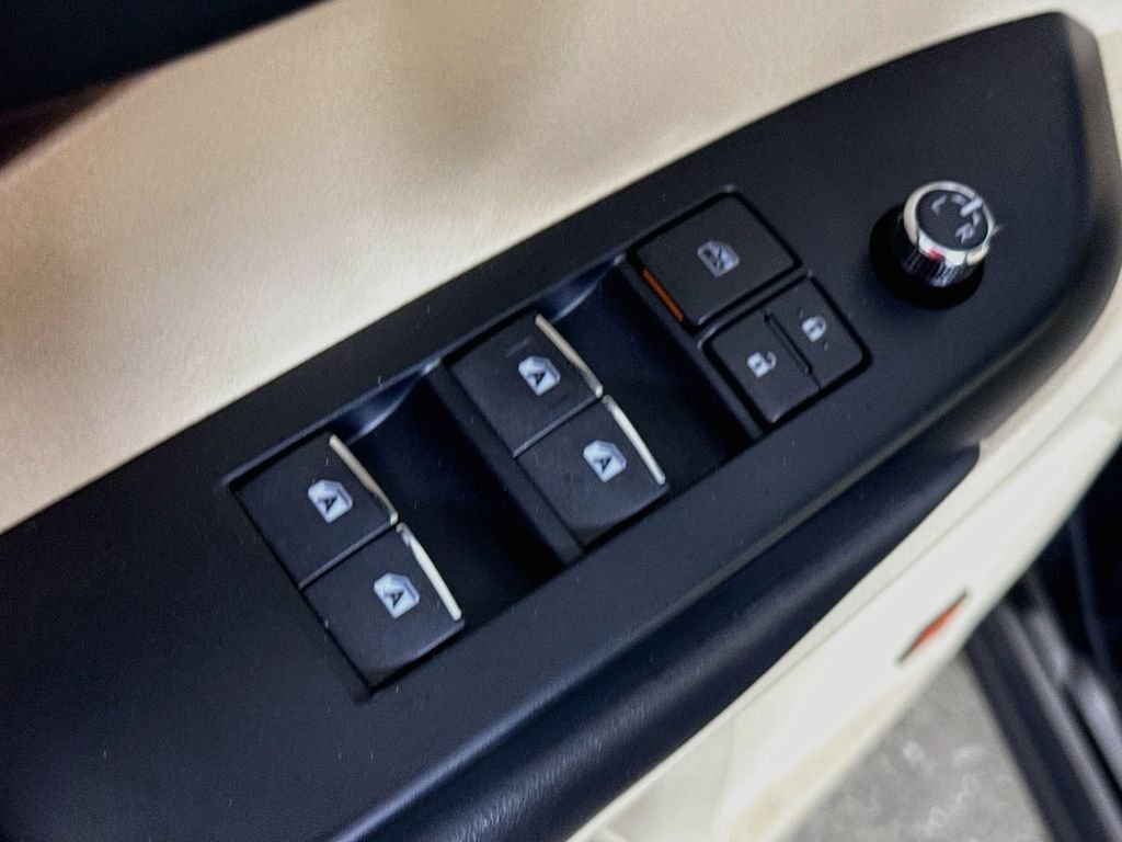 Used 2019 Midnight Black Metallic Toyota Hybrid Limited image 17