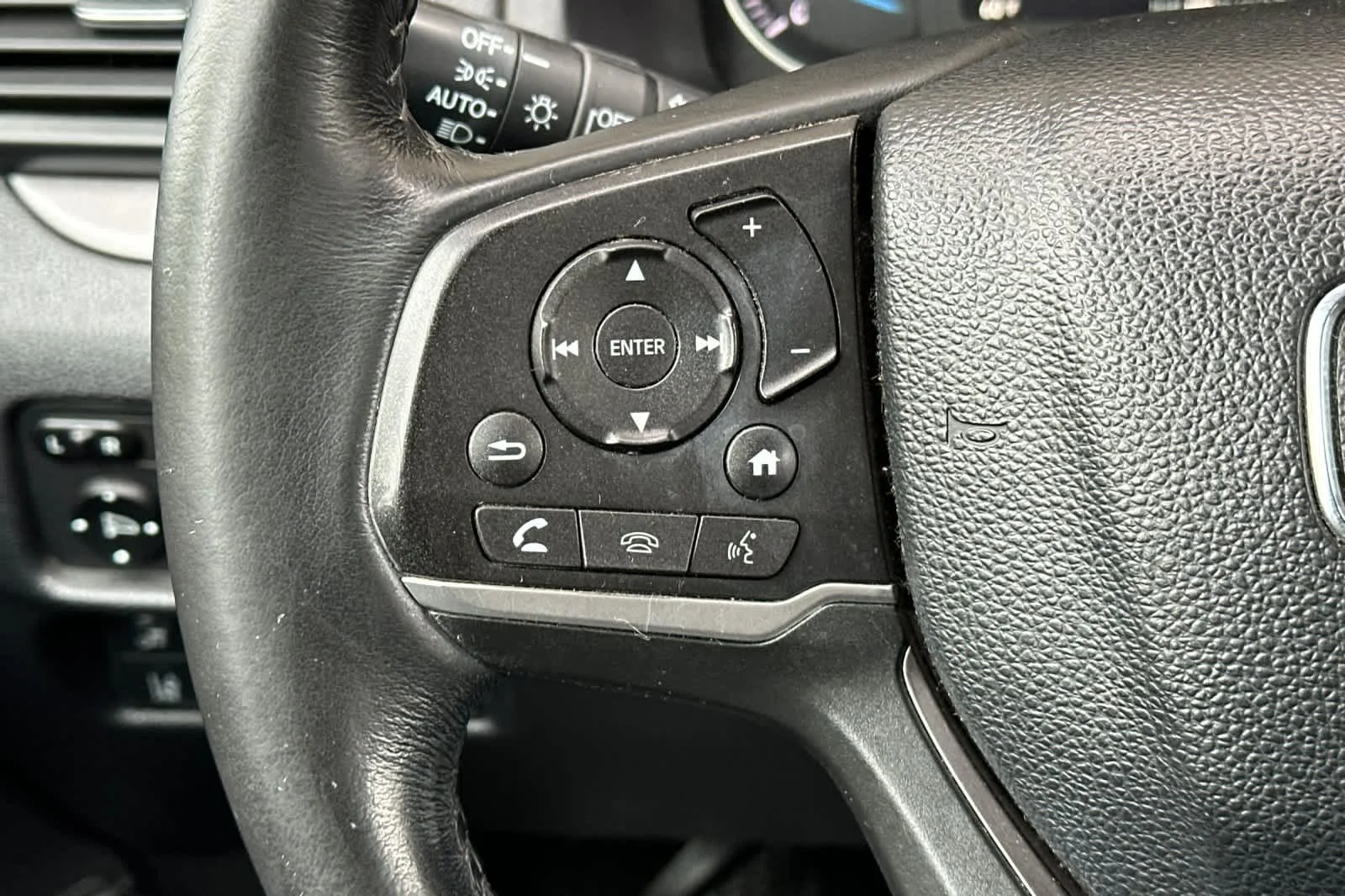 Used 2019 Modern Steel Metallic Honda EX-L image 27