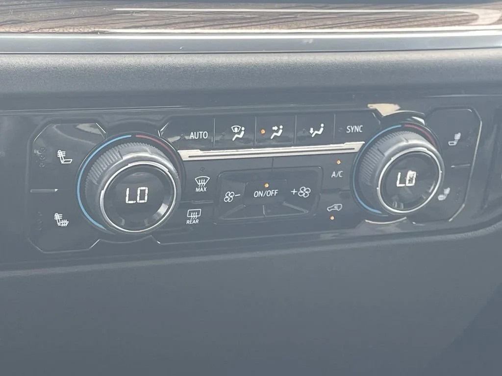 2023 Chevrolet Silverado 1500 LT - Photo 17