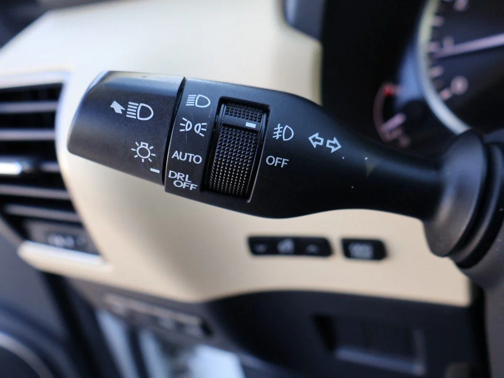 2021 Lexus NX 300 - Photo 47