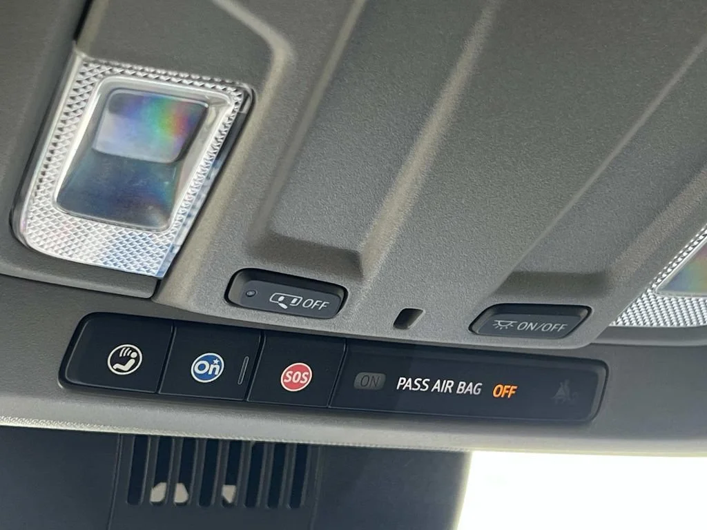 Used 2023 Northsky Blue Metallic Chevrolet LT image 25