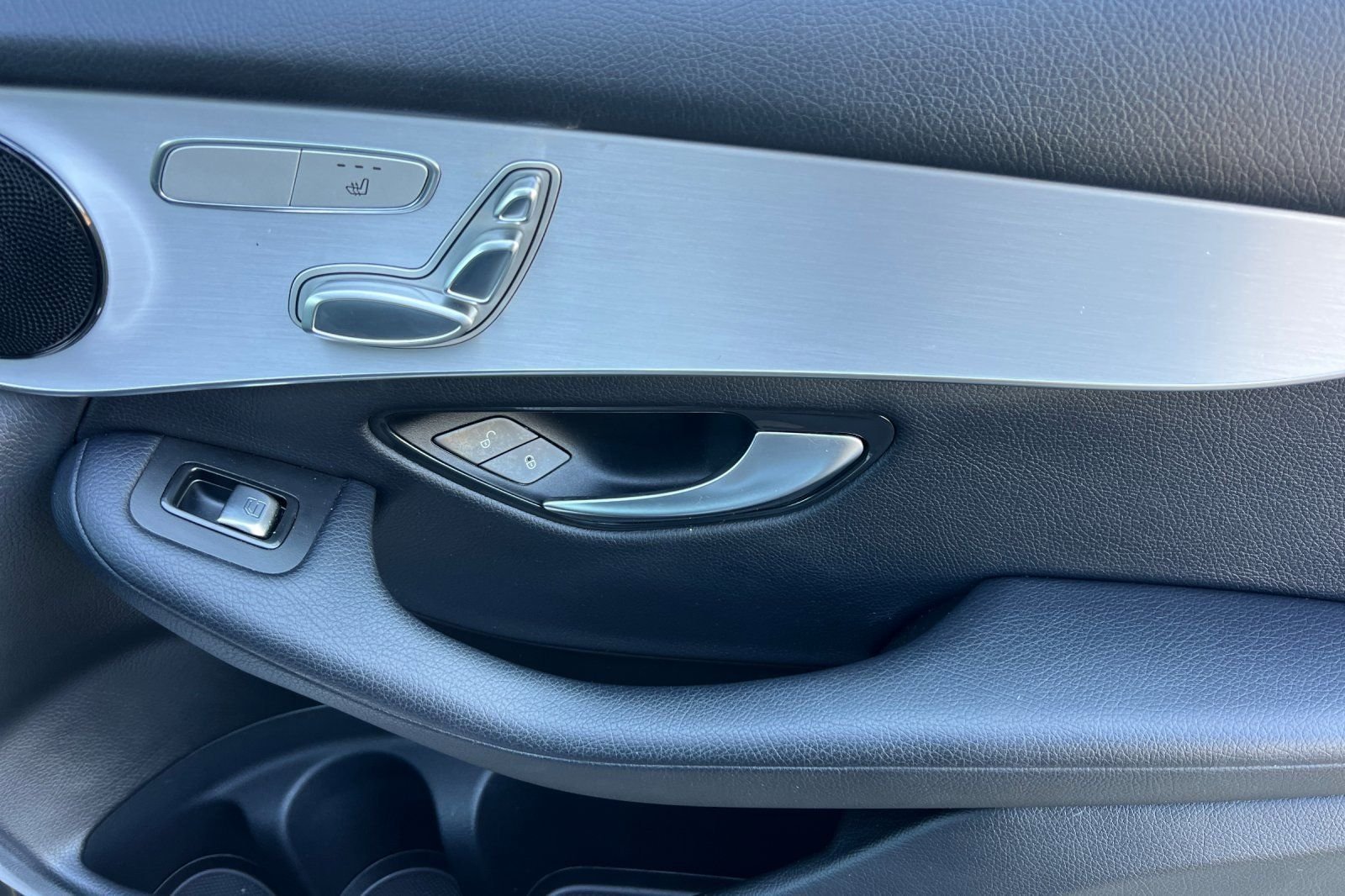 Used 2019  Mercedes-Benz 300 image 20