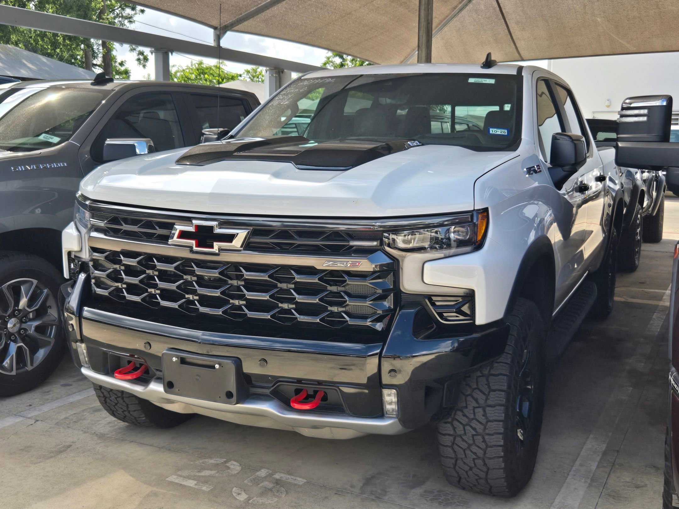 Used 2025 Summit White Chevrolet ZR2 image 3