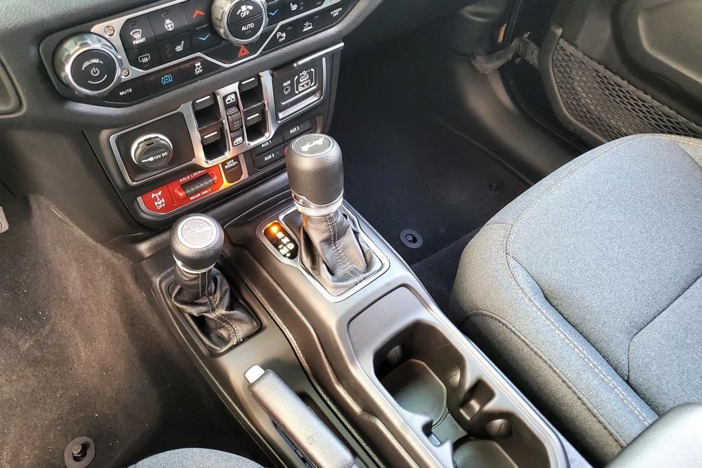 2025 Jeep Wrangler 4xe Willys 4XE - Photo 10