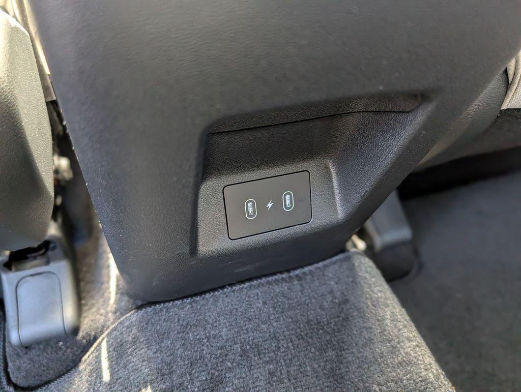 New 2026 White Hyundai SEL FWD image 19