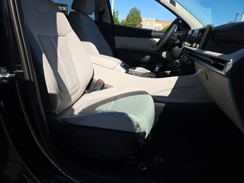 Used 2026 Black Hyundai SEL image 6