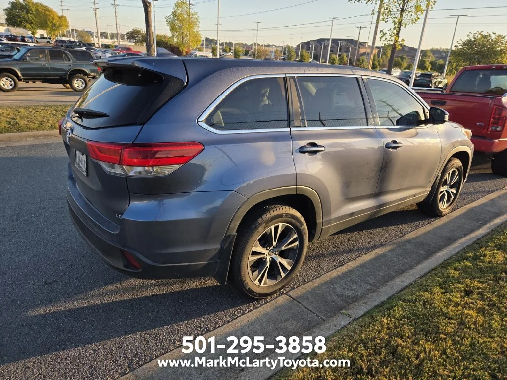 Used 2019 Blue Toyota LE Plus image 3