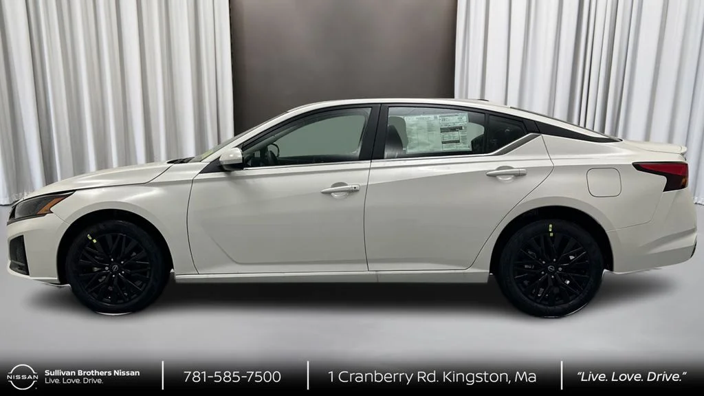 New 2026 White Nissan 2.5 SV image 8