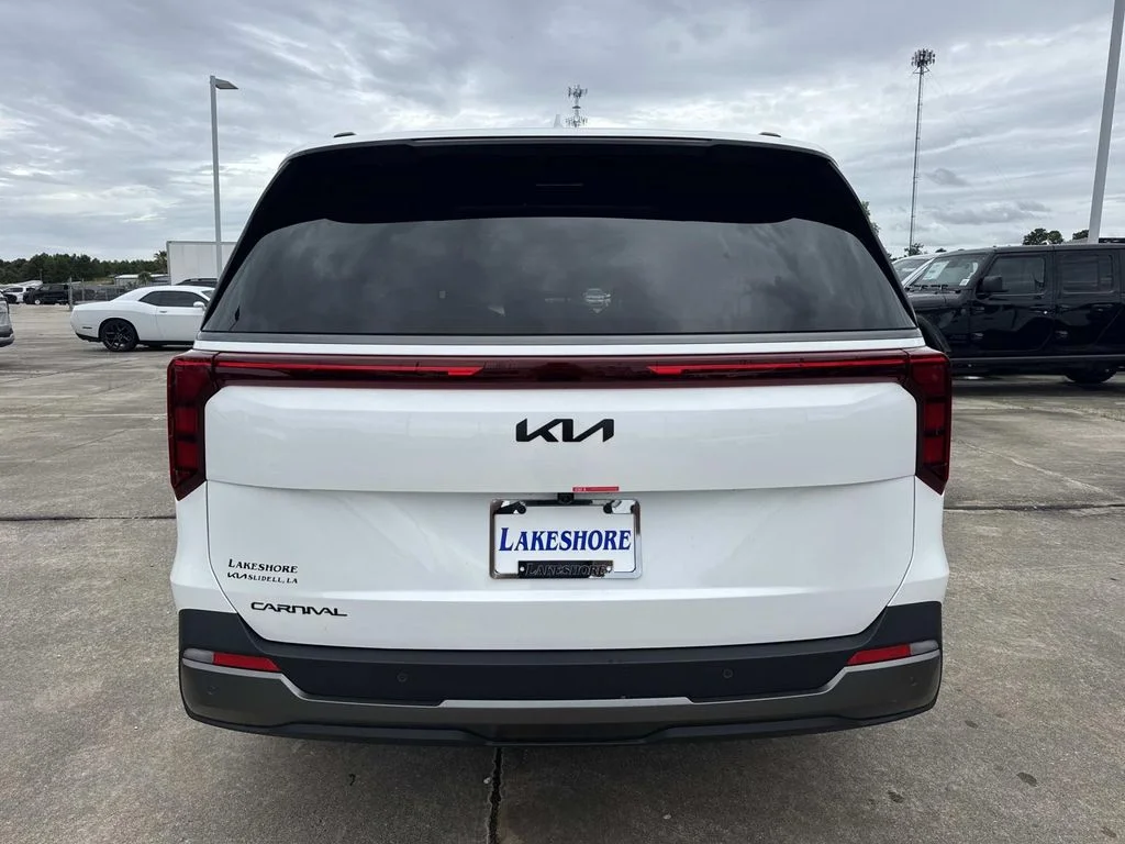 New 2026 Snow White Pearl Kia SX image 5