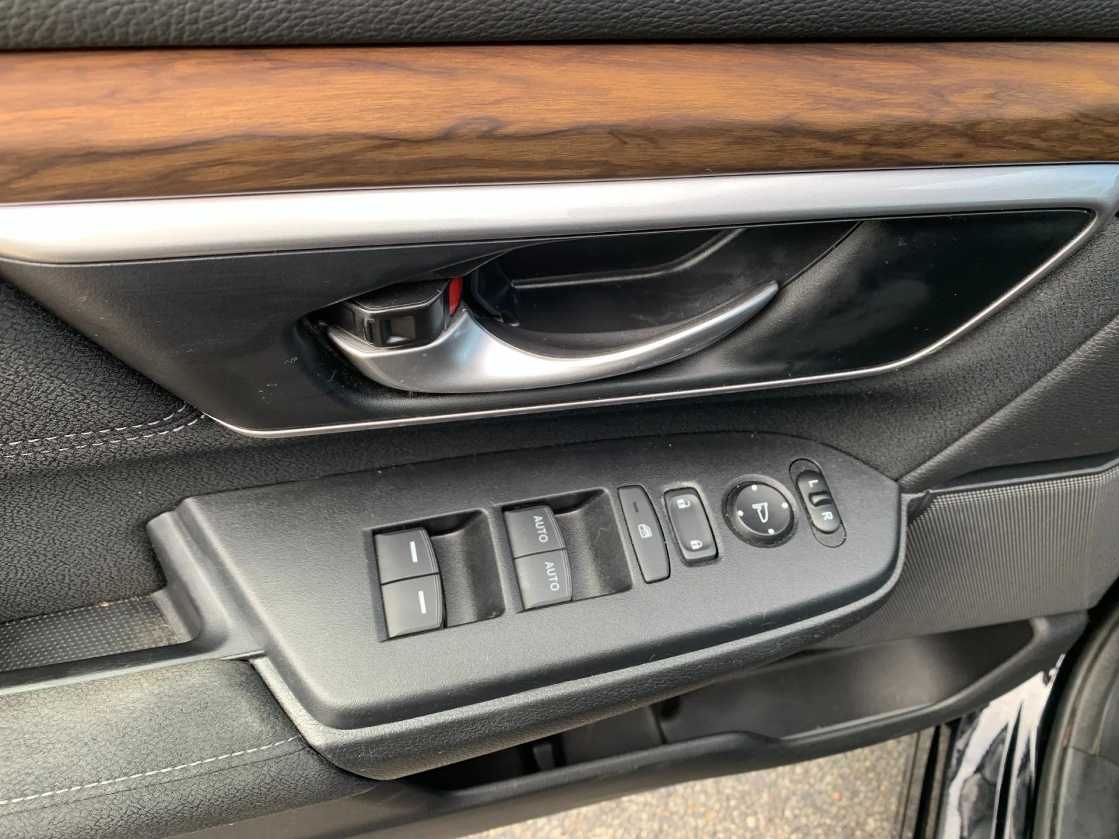 Used 2021 Black Honda AWD EX image 12